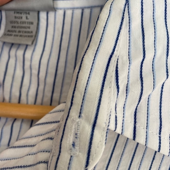 fender Guitars 🎸 Button Up Men’s Shirt with Rock & Roll Across front, Large - Picture 8 of 11